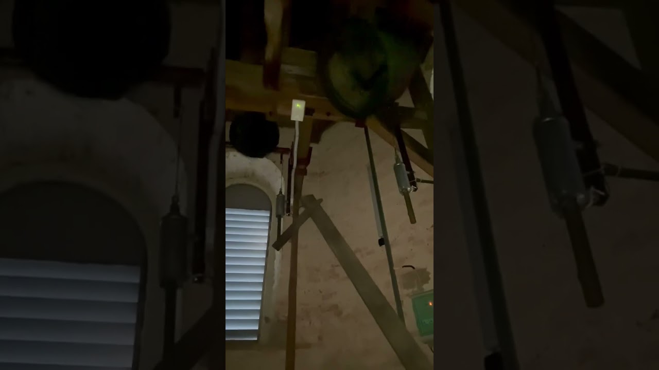 Supraśl - dzwony kościoła pw. Trójcy Świętej