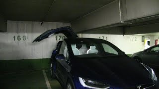 I show two scenarios in parking garage. the first case, there's a
pillar that sensor doesn't detect. this door would hit and c...