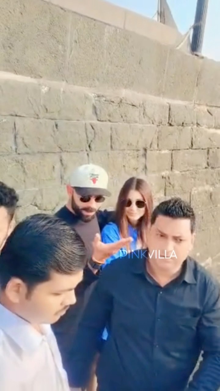 The Way Virat Kohli Is Holding Wifey Anushka Sharma Is Just??? #shorts #bollywood #couple