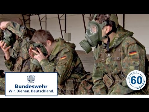 Video: 3 Möglichkeiten, eine Gasmaske zu tragen