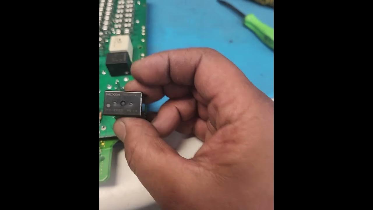 Mini Cooper Fuel Pump Relay Replace in JBE - YouTube