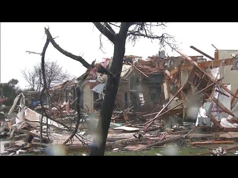 Deadly tornadoes cause widespread damage in Texas