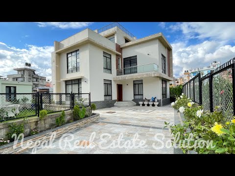 đFor Sale:-Inside Colony Brand New & Fully Furnished Bungalow Hattiban 200 meters from LA Schools