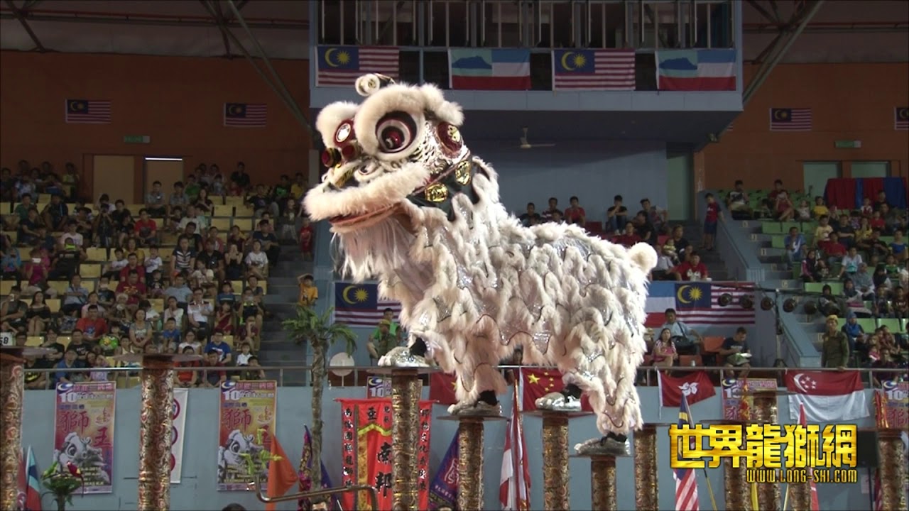 马来西亚麻坡关圣宫龙狮团 Kun Seng Keng Lion and Dragon Dance Association