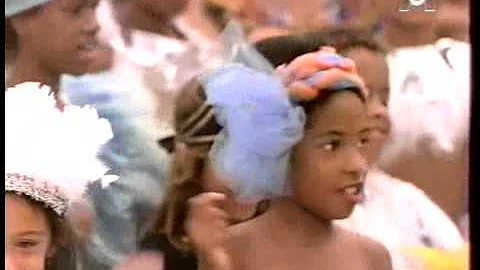 Chico et Roberta  ( Festa No Mar  / Clip )
