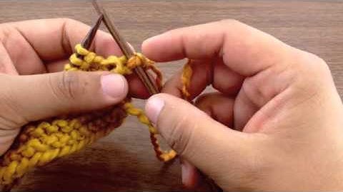 How to Knit: How to Change Color When Knitting (English Style)