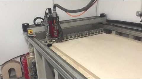 CNC router auto tool change