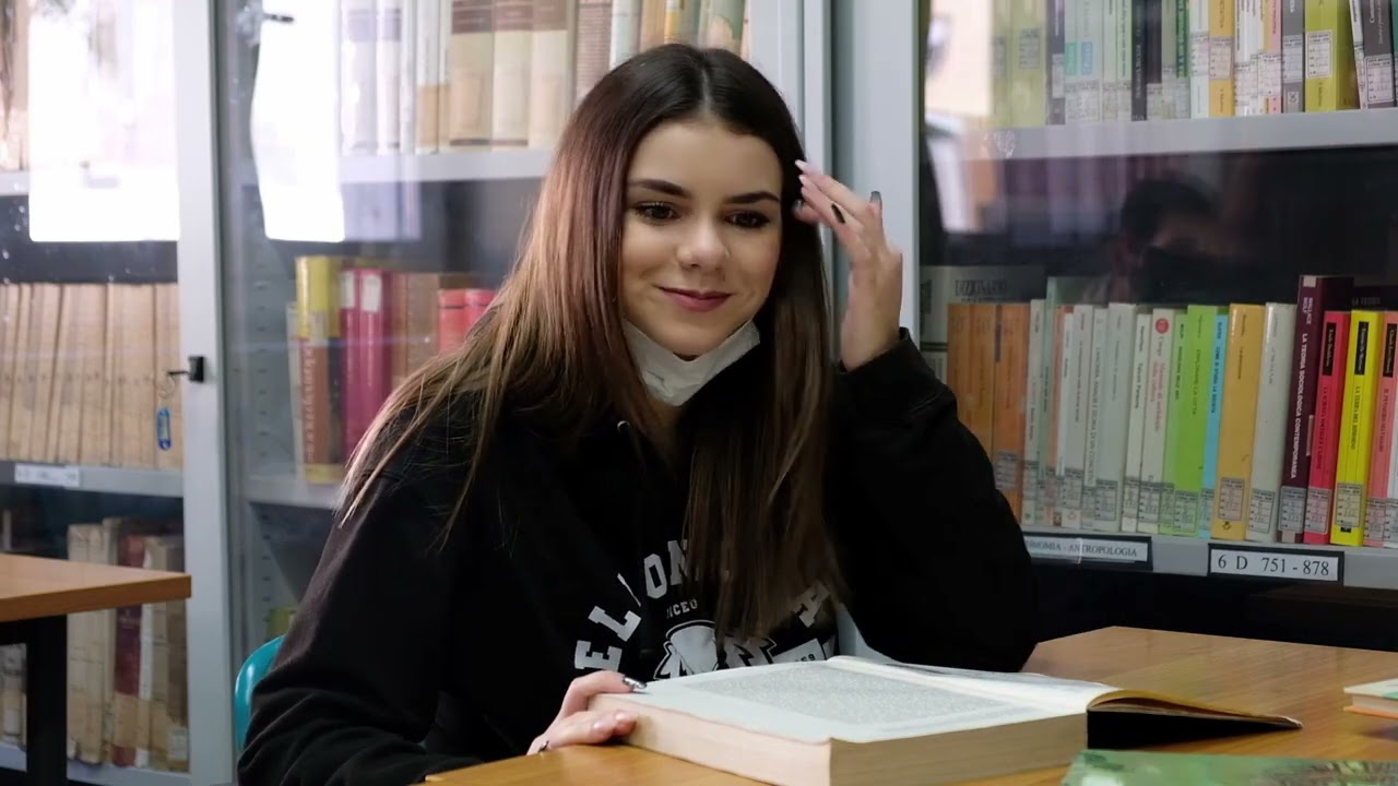 Una scossa tra i libri