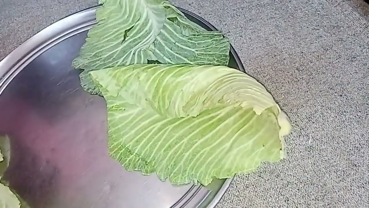 وطلعنا طول عمرنا نفرزه غلط‼️بمعلقه سحريه وطريقه عبقريه هتفرزي الكرنب مستحيل يجلد