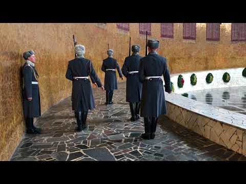 Volgograd, Stalingrad War Memorial, Mamayev Kurgan; change of guard