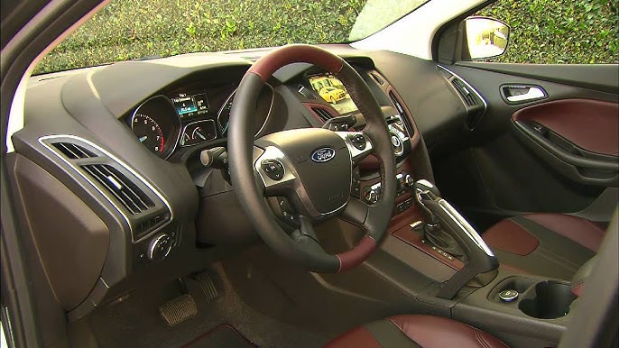 2012 Ford Focus SE Sedan Review and Road Test 