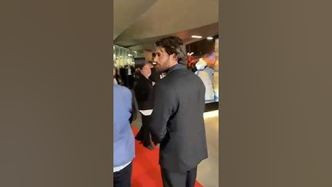 Can Yaman a Roma alla mostra dedicata a Sandokan
