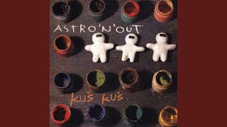 Video thumbnail of "Astro'n'out - Daļa Rīgas"