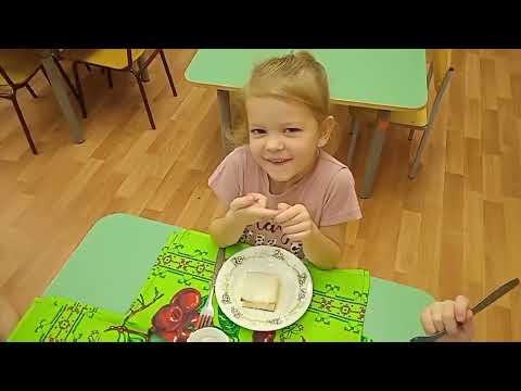 Видео: Игровые приёмы, стимулирующие у детей интерес к приему пищи