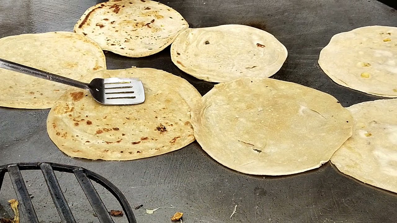 Best Paratha Chai of Lahore 2021 Abbasi Tea Stall Famous Paratha