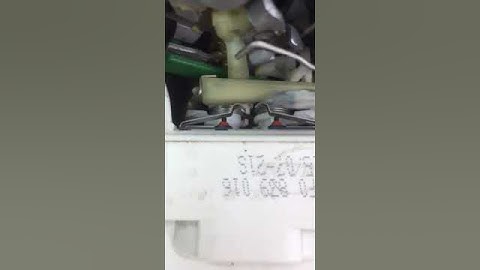 AUDI A6 door lock problem