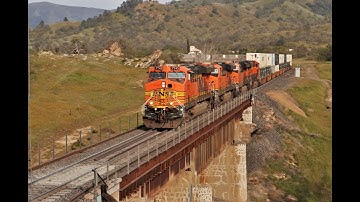 Railfanning in Tehachapi 3-25-2022