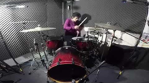 Aksi Drummer ini luar biasa.. Cover lagu man ana (Nada sikkah)