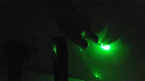 Green laser diffraction on a diffraction grating