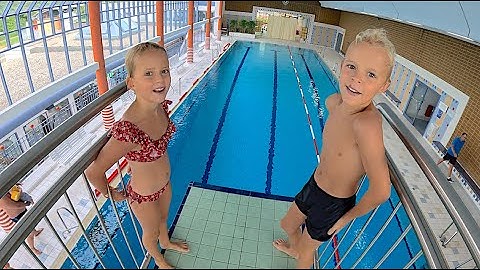 LUAN EN LUCiLLA GAAN VAN HOGE DUiKPLANK | Bellinga Short #666