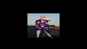 Random video in my camera roll￼