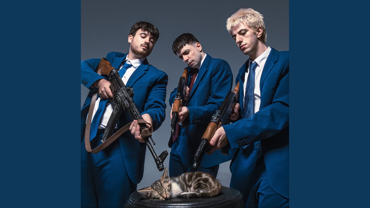 Watch A NUDO on YouTube Watch A NUDO on YouTube