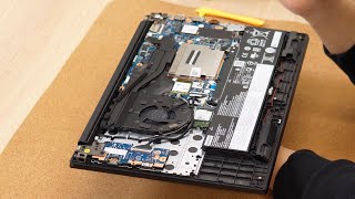 씽크패드 E15 Gen4 하판 분해 - 이빨 빠짐 주의