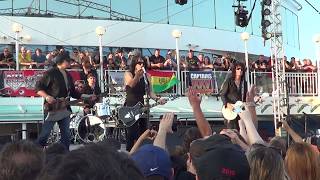 KISS - 2015-10-30 - KISS KRUISE V - 18 - All hell&#39;s breakin&#39; loose