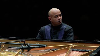 Stewart Goodyear plays Ludwig van Beethoven's Piano Concerto No. 3 |  Performance Excerpts - YouTube