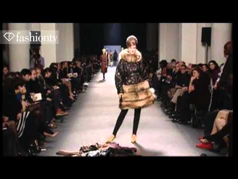 fashiontv - Jean-Paul Gaultier Show Fall 2011 Paris - fashiontv | FTV.com