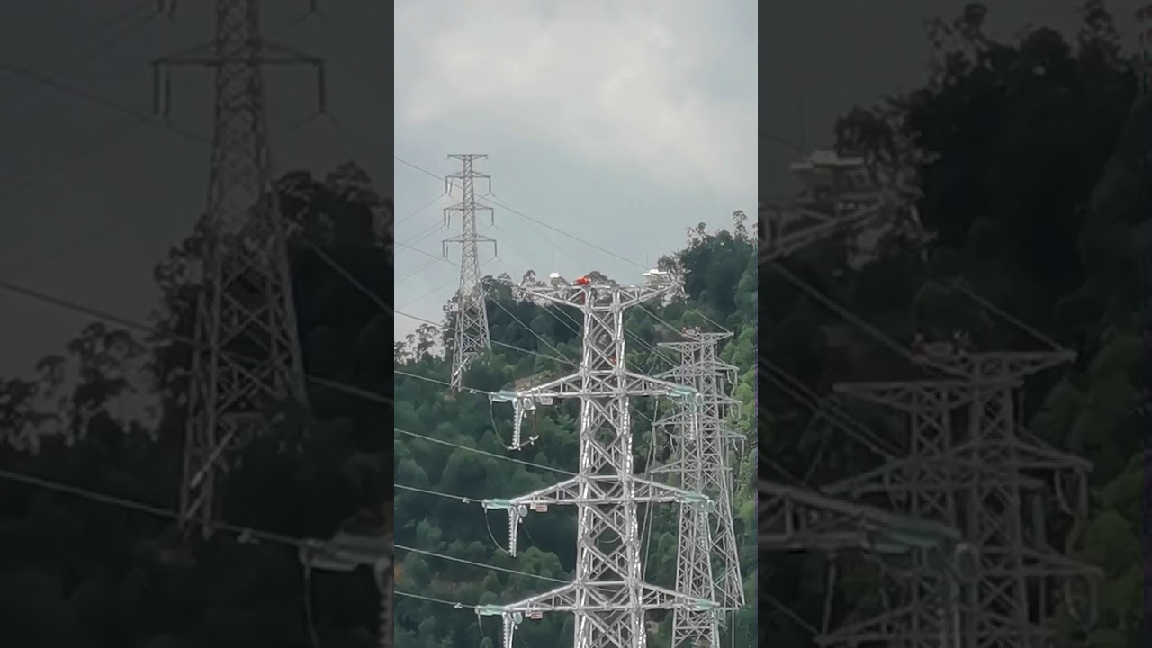 Set up Solar White Flashing Aviation Obstruction Lights