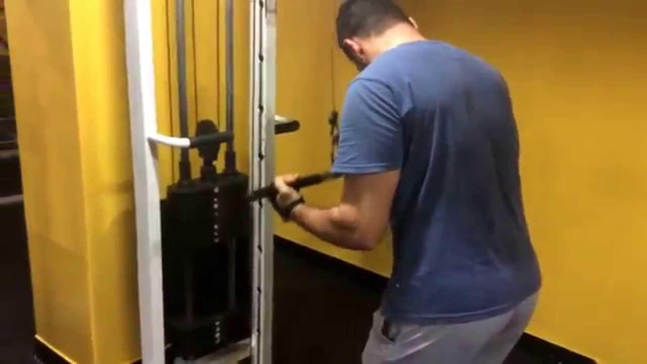 Tríceps Invertido no Cross Over Machine Arthur Gomes YouTube