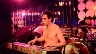 Video thumbnail of "Will Wood - Love me Normally @ Clash Bar 10-20-16"
