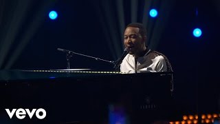 Video thumbnail of "John Legend - Love Me Now (Live on the Honda Stage at iHeartRadio Theater LA)"