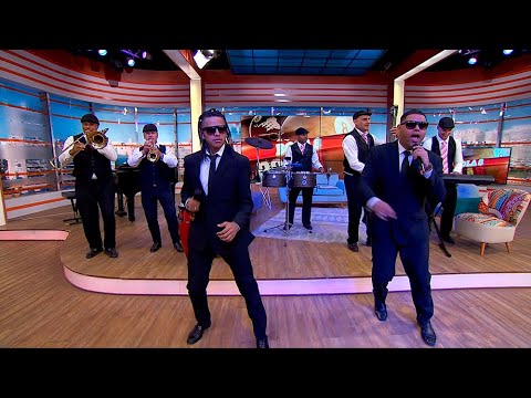 ¡A todo ritmo con la música en vivo de Bola 8!