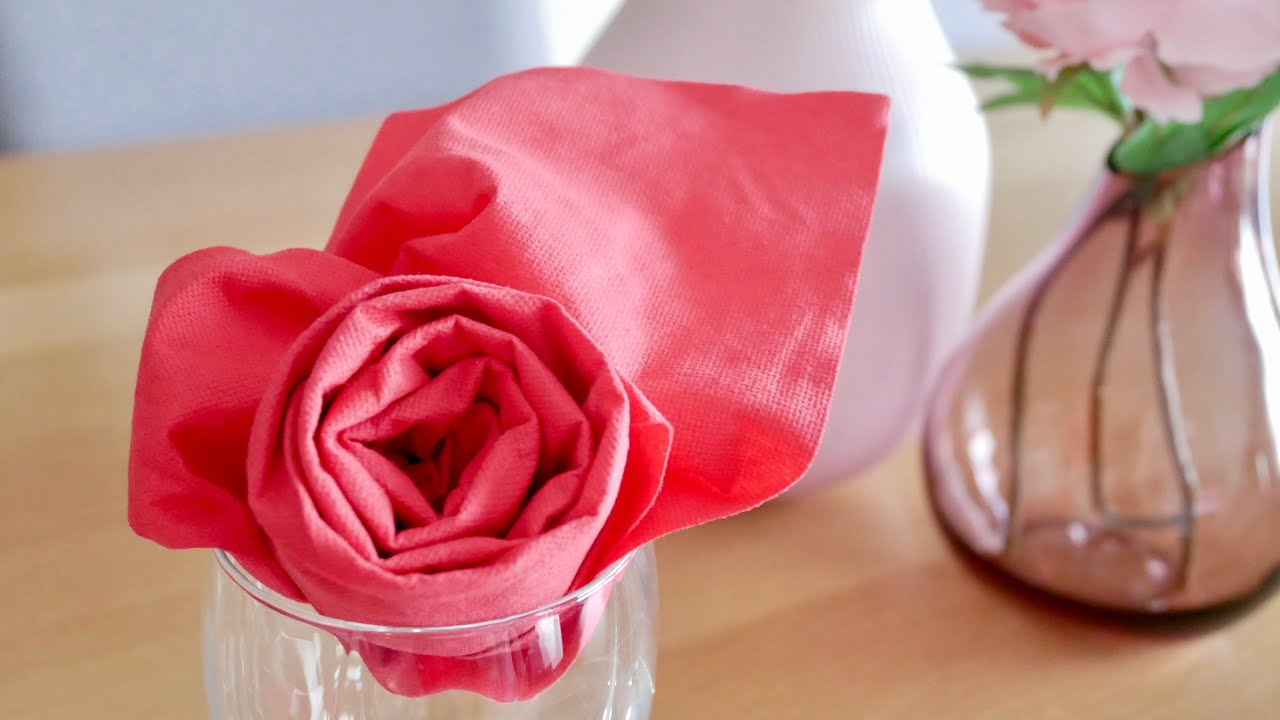 Pliage de serviette : rose fleur 