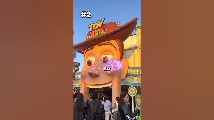 Hidden PERKS Disney Cast Members Actually Get 🎁