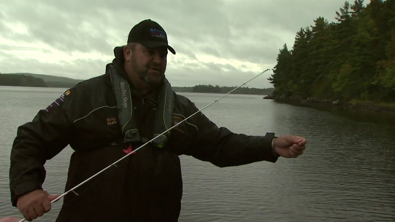 Bass Fishing on a great small mouth lake with guest Bert Beek.