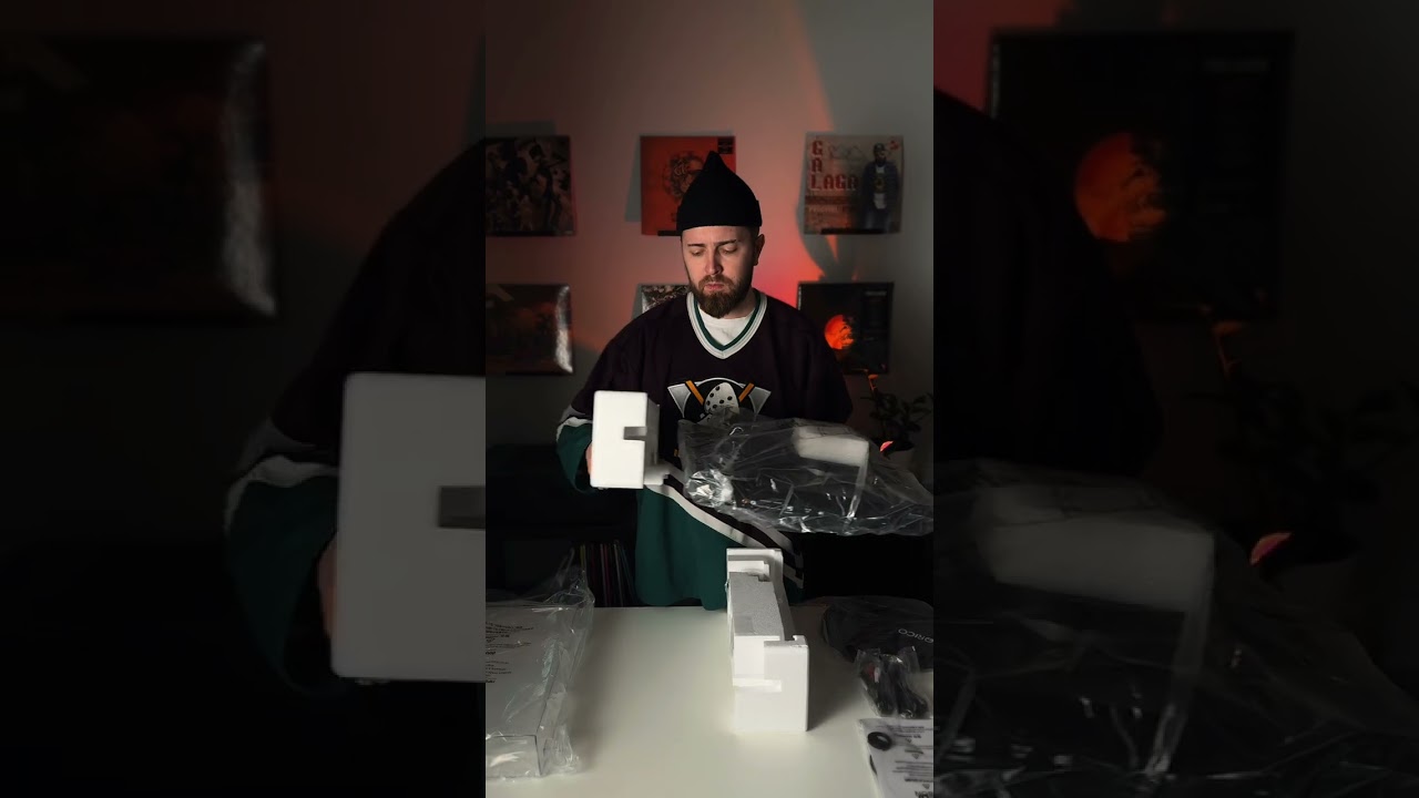 Распаковка винилового проигрывателя Norico  