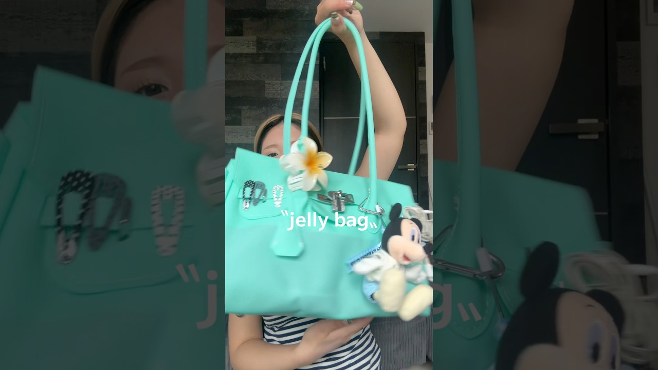 This jelly bag looks cute, but you'll probably break it if you try