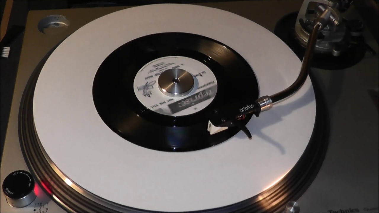 The Kinks - A Well Respected Man - Mono 45RPM - YouTube