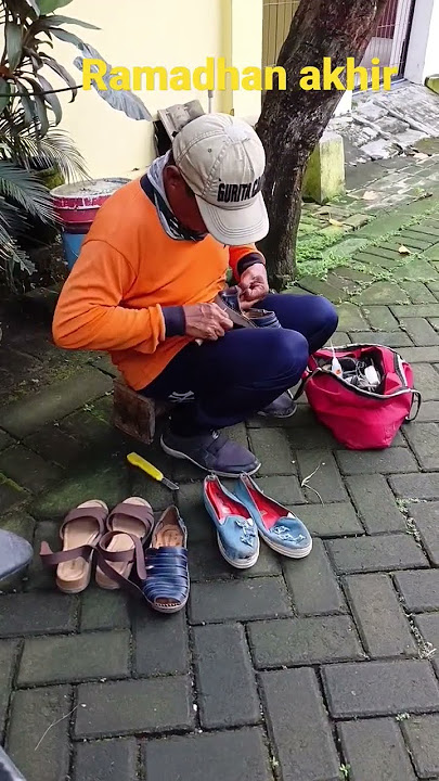 lebaran datang haruskkah beli sepatu baru#shorts #shortvideo #lebaran #sepatu #baru#lama