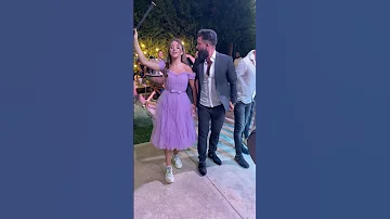 أجمل وأهضم ممثلة لبنانية نزلت تتحداني بالدبكة ثنائي الدبكة Amazing Girl Dance 
