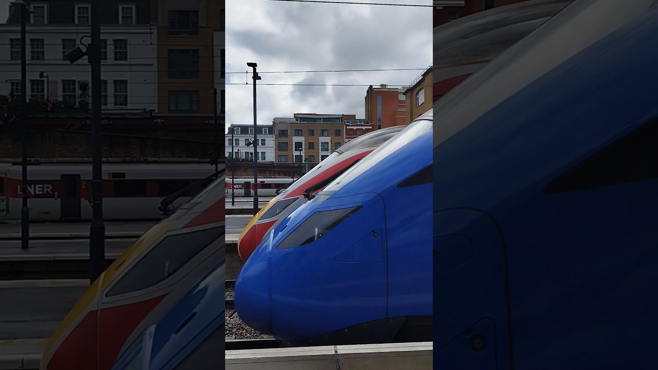 Lumo class 803 Departing London Kings Cross.