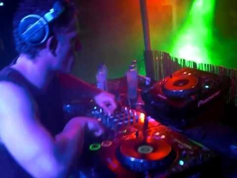 Nick Memphis playing it's true