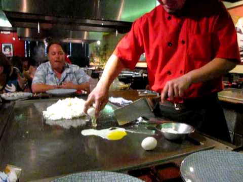 Shogun Restaurant - Japanese food - cracking the eggs