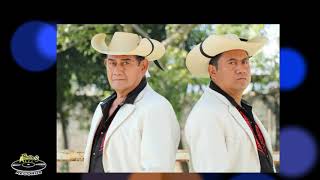 Video thumbnail of "Dueto Bertin y Lalo - Una Aclaracion"