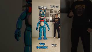 COMPARANDO MI ALTURA CON LOS PERSONAJES DE FNAF 2 😱 #fnaf2 #fnaf #fivenightsatfreddys #shorts