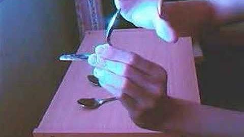 Telekinesis Spoon Bending - 04/02/2007
