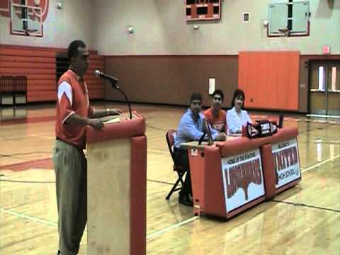 Fred Juarez signs with TAMIU basketball